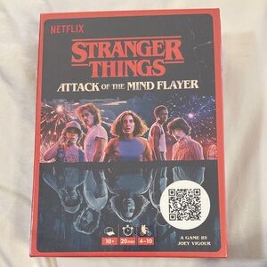 NWT STRANGER THINGS ATTACK of the MIND FLAYER BOARD GAME
